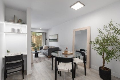 Photo 7 at 207 - 2410 Cornwall Avenue, Kitsilano, Vancouver West