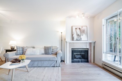 Photo 3 at 105 - 2195 W 5th Avenue, Kitsilano, Vancouver West