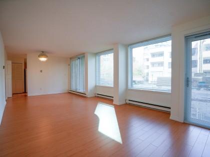 Photo 4 at 101 - 1845 Robson Street, West End VW, Vancouver West