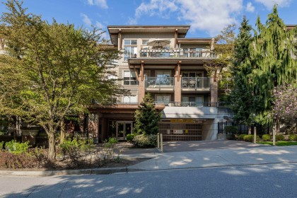 Photo 2 at 107 - 1633 Mackay Avenue, Pemberton NV, North Vancouver