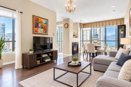 Photo 5 at 607 - 1239 W Georgia Street, Coal Harbour, Vancouver West