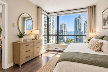 Photo 10 at 607 - 1239 W Georgia Street, Coal Harbour, Vancouver West
