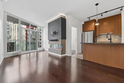 Photo 10 at 2007 - 1189 Melville Street, Coal Harbour, Vancouver West