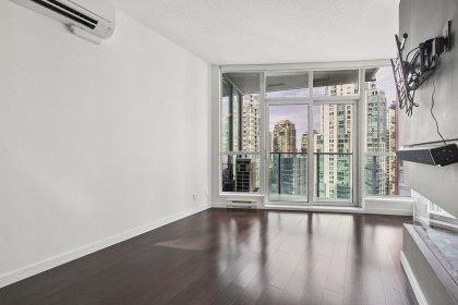 Photo 11 at 2007 - 1189 Melville Street, Coal Harbour, Vancouver West