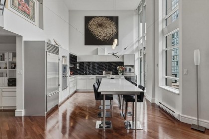 Photo 13 at 401 - 988 Richards Street, Yaletown, Vancouver West