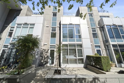 Photo 1 at TH19 - 1281 W Cordova Street, Coal Harbour, Vancouver West