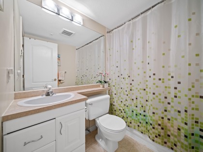 Photo 16 at 104 - 1281 Parkgate Avenue, Northlands, North Vancouver