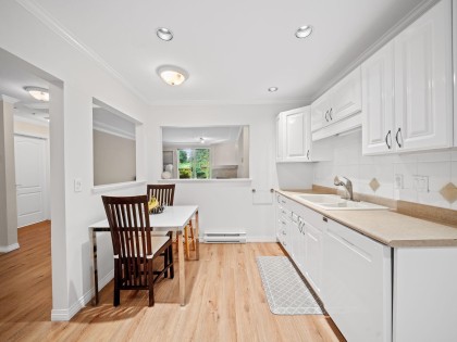 Photo 7 at 104 - 1281 Parkgate Avenue, Northlands, North Vancouver