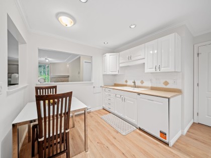 Photo 10 at 104 - 1281 Parkgate Avenue, Northlands, North Vancouver
