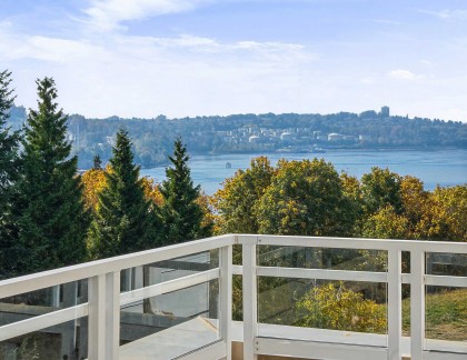 Photo 10 at 521 - 3629 Deercrest Drive, Roche Point, North Vancouver