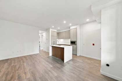 Photo 12 at 102 - 956 Lytton Street, Windsor Park NV, North Vancouver