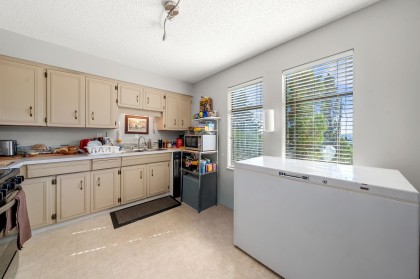 Photo 20 at 140-142 St. Patricks Avenue, Lower Lonsdale, North Vancouver