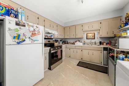 Photo 21 at 140-142 St. Patricks Avenue, Lower Lonsdale, North Vancouver