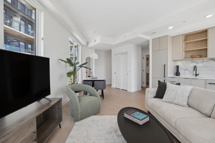 Photo 6 at 204 - 333 St. Davids Avenue, Lower Lonsdale, North Vancouver