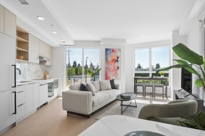 Photo 10 at 204 - 333 St. Davids Avenue, Lower Lonsdale, North Vancouver