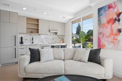 Photo 14 at 204 - 333 St. Davids Avenue, Lower Lonsdale, North Vancouver