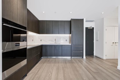 Photo 12 at 704 - 777 Harbour Way, Harbourside, North Vancouver