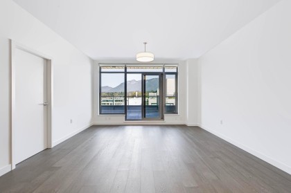 Photo 7 at 704 - 777 Harbour Way, Harbourside, North Vancouver