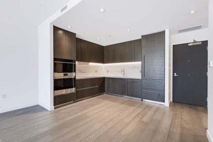 Photo 9 at 704 - 777 Harbour Way, Harbourside, North Vancouver
