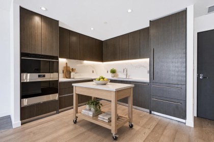 Photo 10 at 704 - 777 Harbour Way, Harbourside, North Vancouver