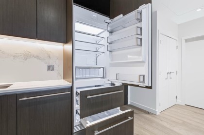 Photo 14 at 704 - 777 Harbour Way, Harbourside, North Vancouver