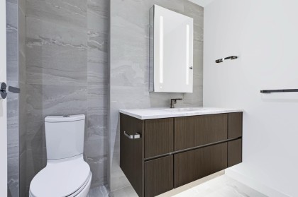 Photo 19 at 704 - 777 Harbour Way, Harbourside, North Vancouver