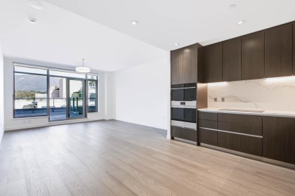 Photo 8 at 704 - 777 Harbour Way, Harbourside, North Vancouver