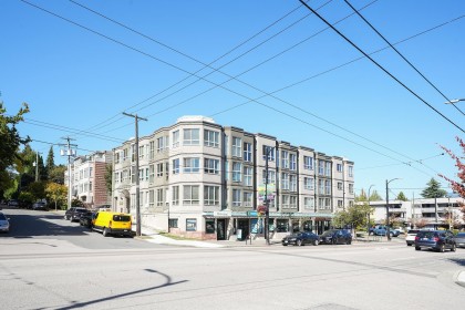 Photo 20 at 305 - 3615 W 17th Avenue, Dunbar, Vancouver West