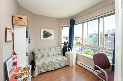 Photo 10 at 305 - 3615 W 17th Avenue, Dunbar, Vancouver West