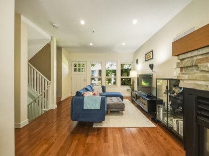 Photo 3 at 2990 Chesterfield Avenue, Upper Lonsdale, North Vancouver