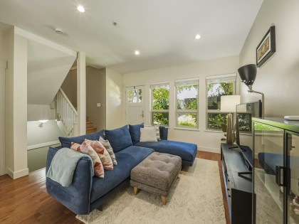 Photo 4 at 2990 Chesterfield Avenue, Upper Lonsdale, North Vancouver
