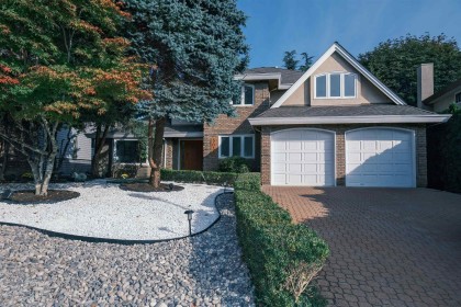 Photo 1 at 3033 - Griffin Place Place, Edgemont, North Vancouver