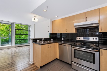 Photo 2 at 202 - 1688 Robson Street, West End VW, Vancouver West