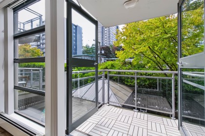 Photo 7 at 202 - 1688 Robson Street, West End VW, Vancouver West