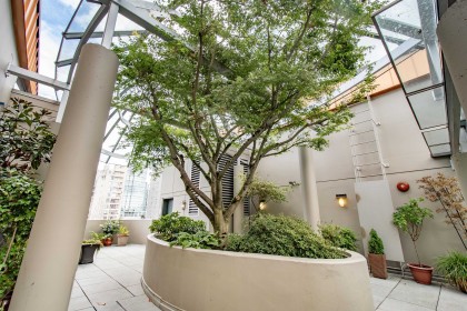 Photo 18 at 202 - 1688 Robson Street, West End VW, Vancouver West