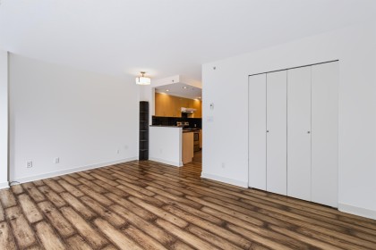 Photo 11 at 202 - 1688 Robson Street, West End VW, Vancouver West