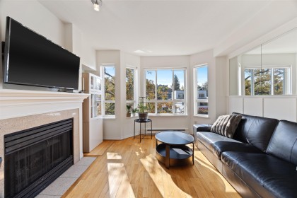 Photo 2 at 316 - 2565 W Broadway Street, Kitsilano, Vancouver West