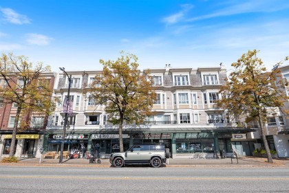 Photo 1 at 316 - 2565 W Broadway Street, Kitsilano, Vancouver West