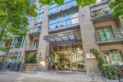 Photo 2 at 307 - 928 W Richards Street, Yaletown, Vancouver West
