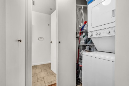 Photo 17 at 307 - 928 W Richards Street, Yaletown, Vancouver West