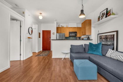Photo 18 at 307 - 928 W Richards Street, Yaletown, Vancouver West