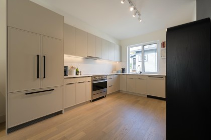 Photo 16 at 24 - 632 E 3rd Street, Lower Lonsdale, North Vancouver