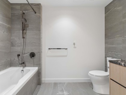 Photo 22 at 302 - 777 Harbour Way, Harbourside, North Vancouver