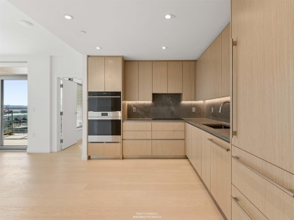 Photo 8 at 302 - 777 Harbour Way, Harbourside, North Vancouver