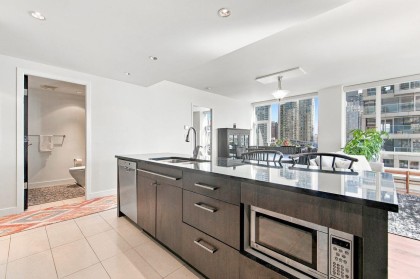Photo 12 at 1004 - 1455 Howe Street, Yaletown, Vancouver West