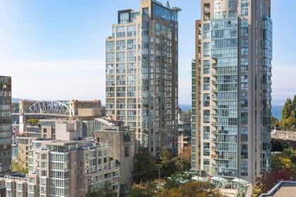 Photo 14 at 1004 - 1455 Howe Street, Yaletown, Vancouver West