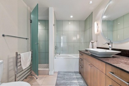 Photo 18 at 1004 - 1455 Howe Street, Yaletown, Vancouver West