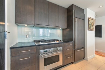 Photo 11 at 1004 - 1455 Howe Street, Yaletown, Vancouver West