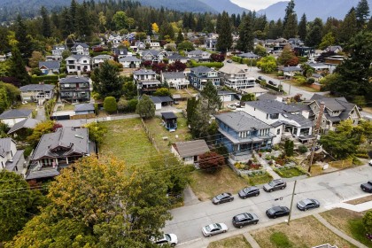 Photo 23 at 446 E 16th Street, Central Lonsdale, North Vancouver