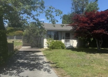 Photo 1 at 446 E 16th Street, Central Lonsdale, North Vancouver